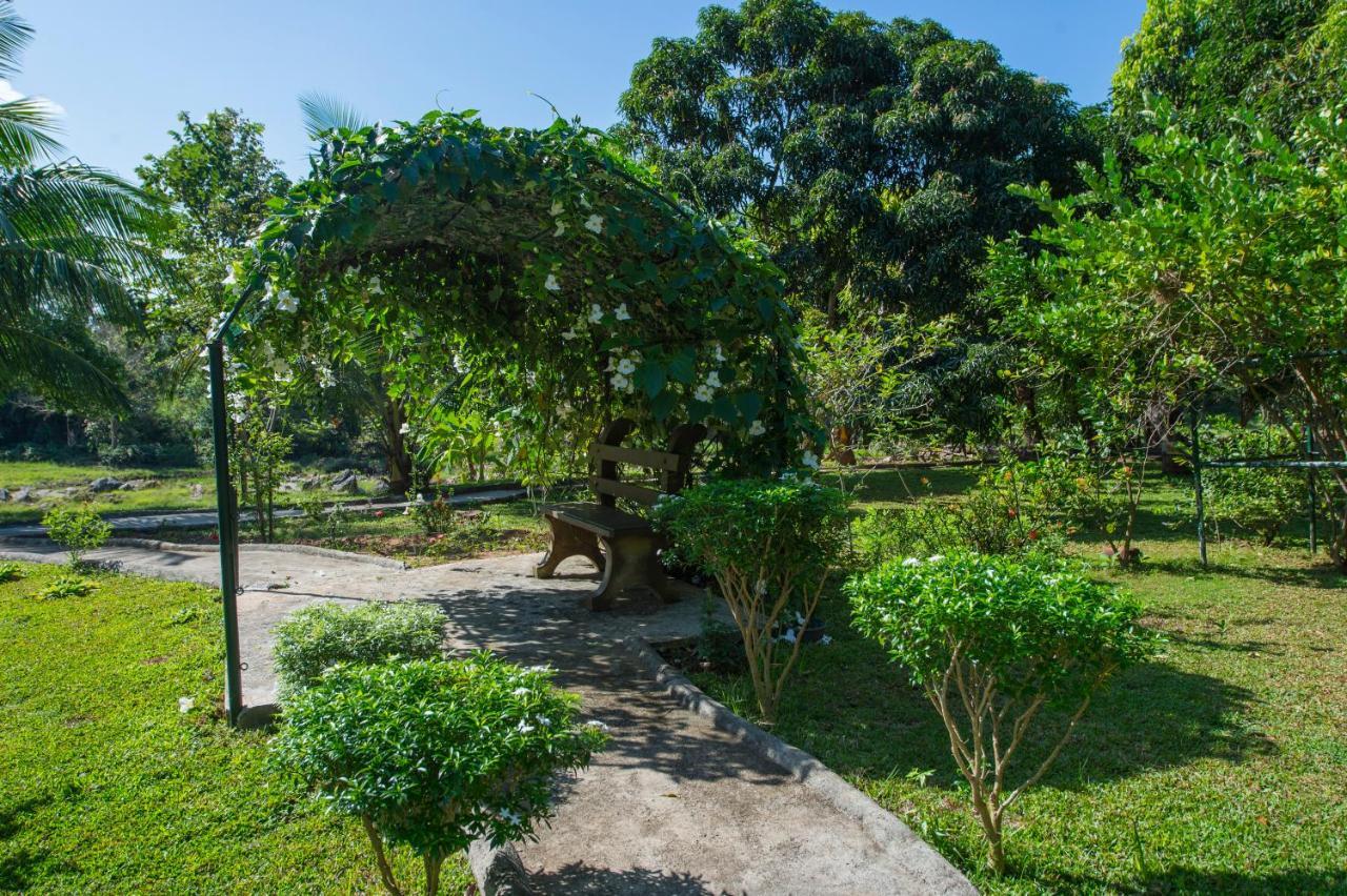 Hotel Kalu'S Hideaway Udawalawe Exterior foto